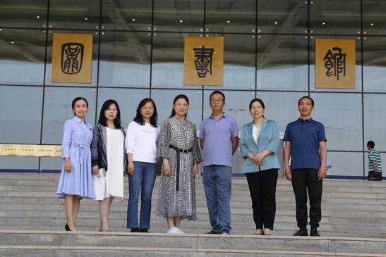 司机社
课程改革纪实|计算机基础教研室：提素养、强思维、深融合