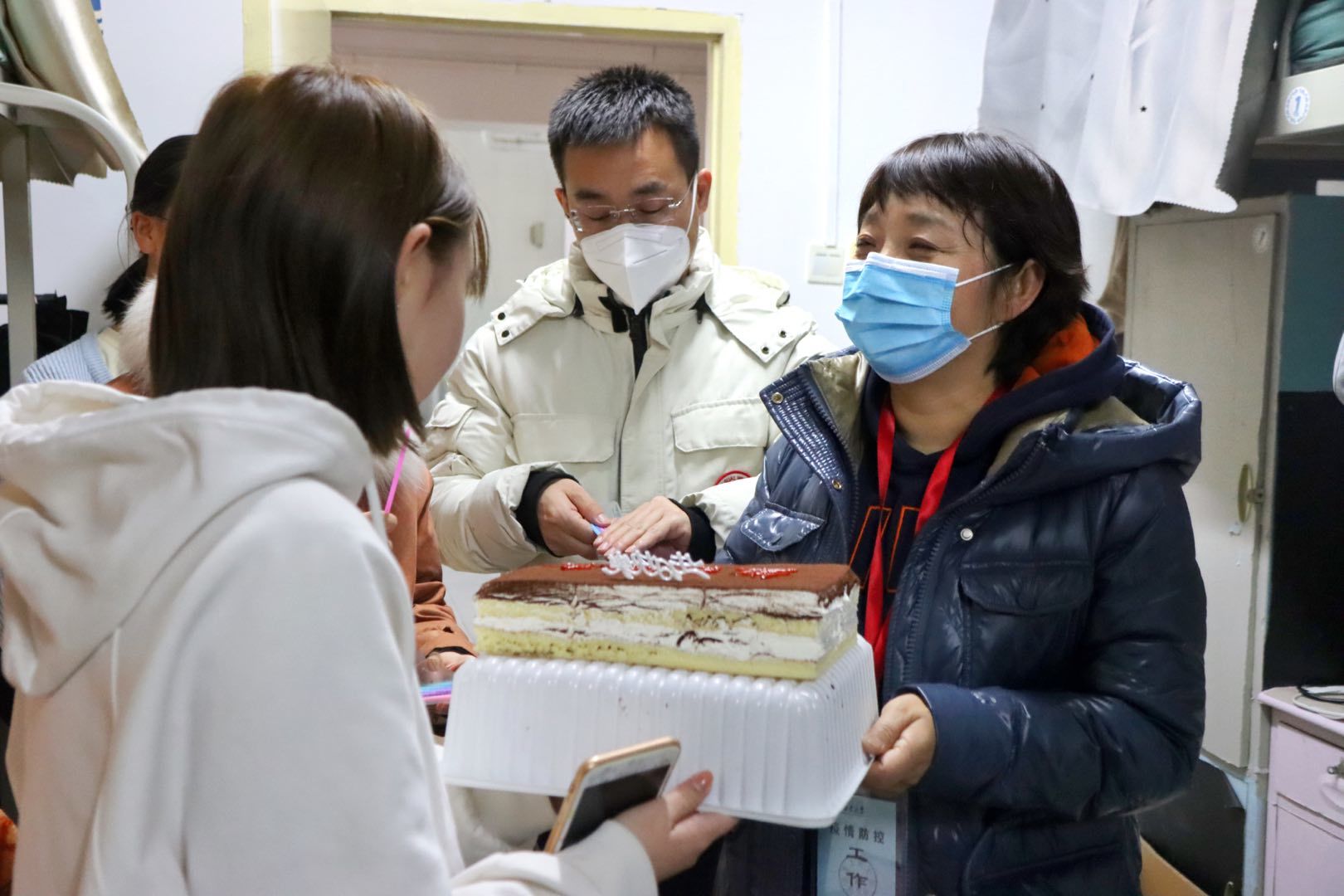 司机社
：隔离病毒不隔离爱——疫情下的别样成人礼