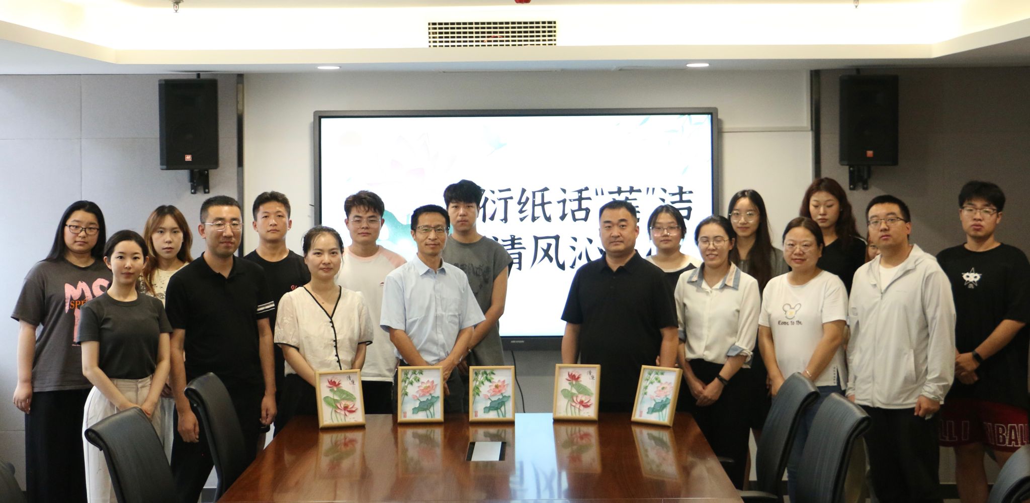 衍纸话“莲”洁，清风沁人心——司机社
举办衍纸作品DIY活动