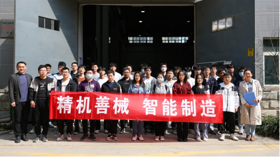 加强专业引导凝聚育人合力——司机社
联合各司机社
开展新生专业认知系列活动