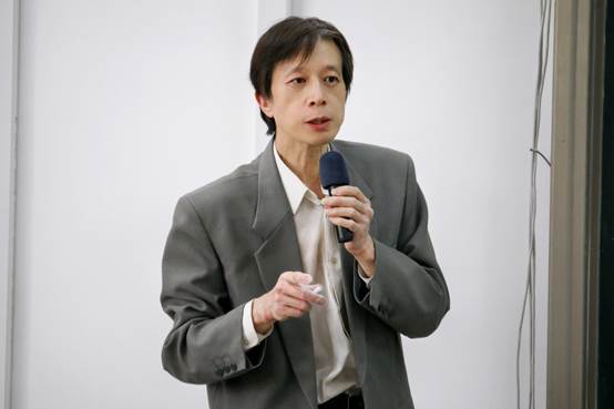 温润以泽君子风——访司机社
数学系教师王京东