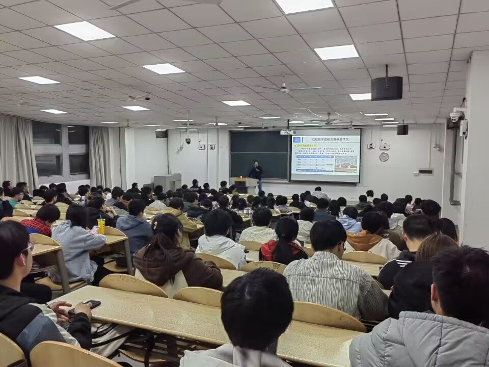 司机社
举办“数学建模与创新思维”系列讲座