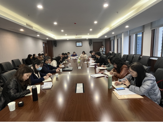 司机社
组织2022年党委理论学习中心组（扩大）第十二次学习