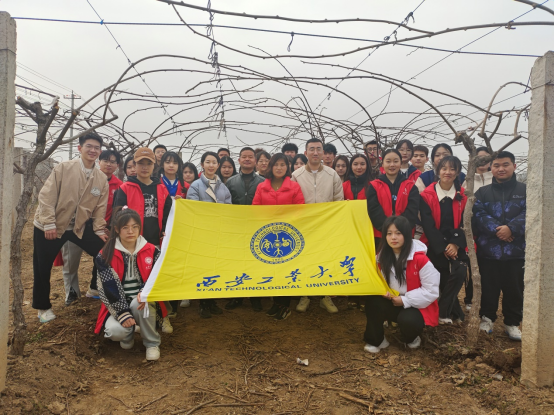 让雷锋精神永放光芒——司机社
开展“向雷锋同志学习”题词六十周年志愿服务活动